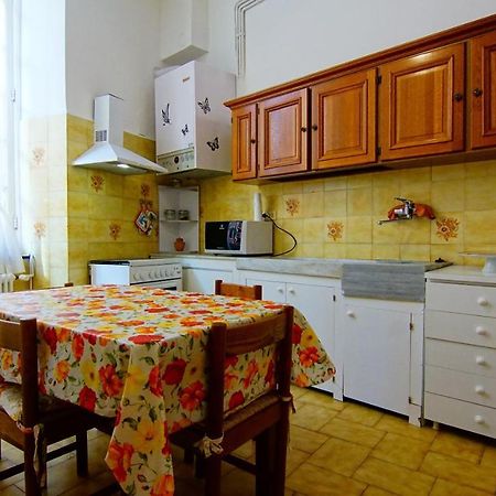 Appartamento Nel Borgo Medievale Леванто Экстерьер фото